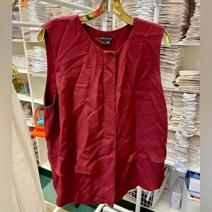 Theory Maroon Top Size L